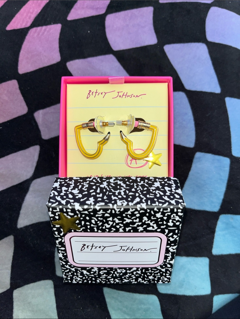 ✨BNWT Betsey Johnson Pencil Heart Earring!BNWT!NEVER WORN!BRAND NEW✏️💍